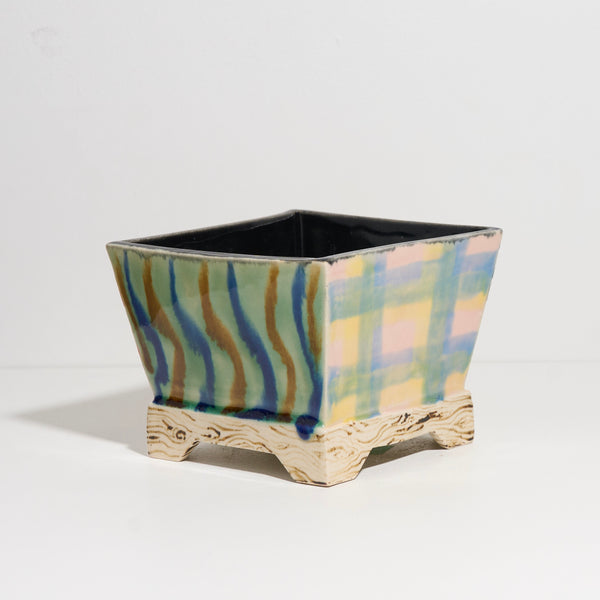 Four-sided Vessel